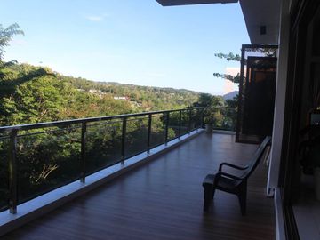 Rush‼️ Beautiful 6-Bedroom House and Lot For Sale in Antipolo City