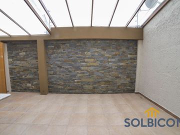 Casa a la venta en Cuenca Misicata de 4 habitaciones