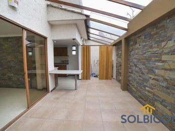Casa a la venta en Cuenca Misicata de 4 habitaciones
