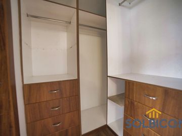 Casa a la venta en Cuenca Misicata de 4 habitaciones