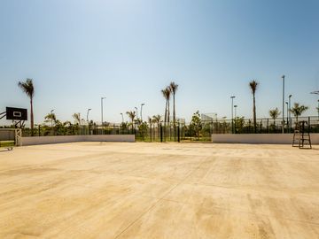 Venta de departamento junto a la playa con 3 habitaciones y club de playa