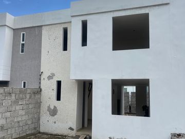 Ibarra - Casas en Venta en La Primavera