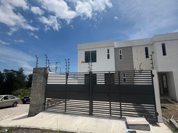 Ibarra - Casas en Venta en La Primavera