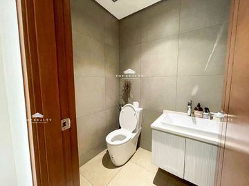 Marian Lakeview Park 4 Bedroom Brand New Townhouse/House and Lot for Sale in Taguig City Arca South Near BGC, Makati, C-5 Road