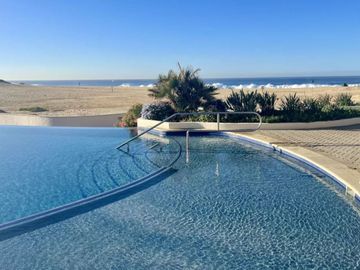 Departamento en planta baja, con vista al mar, y entrada directa al area de la alberca y Jacuzzi privado, Pacific Ocean, Cabo San Lucas.