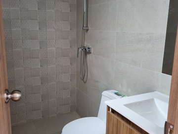 VENTA DE CASA TRES Y CUATRO DORMITORIOS AMBATO