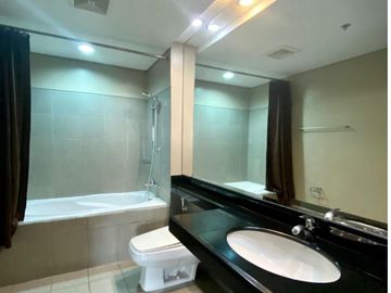 3 Bedroom Unit Condominium in TRAG San Lorenzo The Residence at Greenbelt Makati City