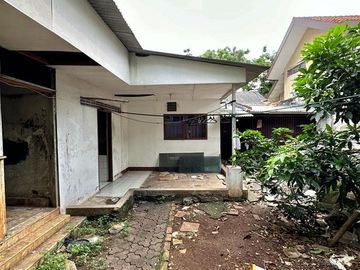 RUMAH at Jl. DARMAWANGSA, KEBAYORAN BARU, JAKSEL