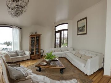 Casa en venta 6D5B Sector El Santuario de Peñuelas www.dlpropiedade----