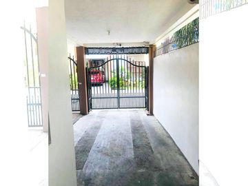 2-STOREY, 3-BEDROOM HOUSE WITH PARKING FOR SALE IN PACIFIC TERRACES COMMUNITY SOUTH
