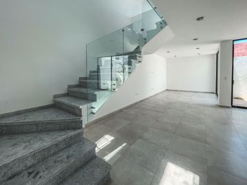 CASA EN VENTA FRACCIONAMIENTO EL SUSPIRO