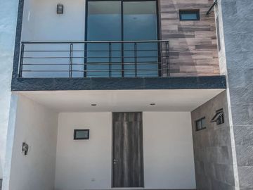 CASA EN VENTA FRACCIONAMIENTO EL SUSPIRO