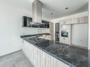CASA EN VENTA FRACCIONAMIENTO EL SUSPIRO