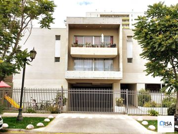 Oferta/Rebajado! Departamento 2 Dormitorios/1 Baño, Avenida Ossa, La Cisterna