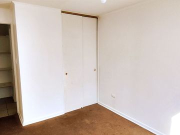 Oferta/Rebajado! Departamento 2 Dormitorios/1 Baño, Avenida Ossa, La Cisterna