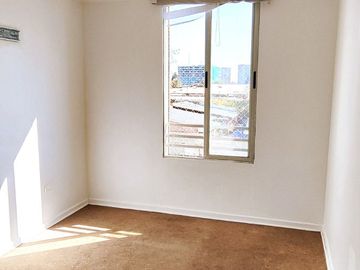 Oferta/Rebajado! Departamento 2 Dormitorios/1 Baño, Avenida Ossa, La Cisterna