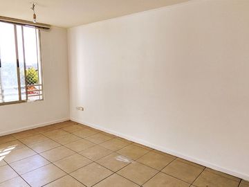 Oferta/Rebajado! Departamento 2 Dormitorios/1 Baño, Avenida Ossa, La Cisterna