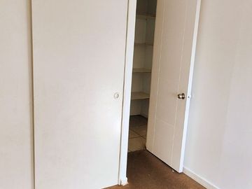Oferta/Rebajado! Departamento 2 Dormitorios/1 Baño, Avenida Ossa, La Cisterna
