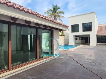 CASA EN VENTA EN CIUDAD DEL CARMEN, CAMPECHE.