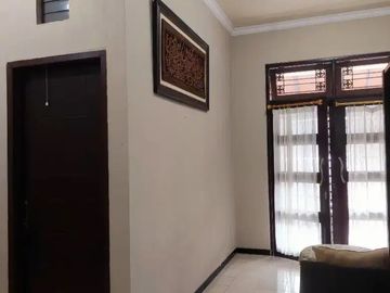 Rumah Murah di Jual di Palm Spring Regency Siap Huni Furnish