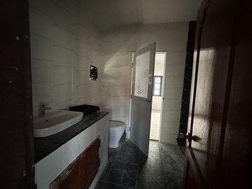 For Sale Newly Renovated Detached house in Prime Location near MRT Srinuch.