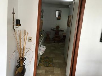 Venta departamento 3 dormitorios sector Bosmediano, cerca al Parque de la Carolina