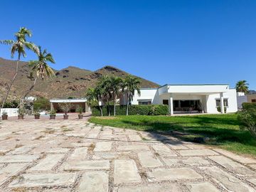 CASA EN VENTA EN GUAYMAS SONORA FRACCIONAMIENTO LAS TINAJAS