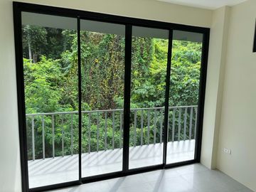 ELEGANT AND LUXURIOUS HOUSE IN CONSOLACION, CEBU