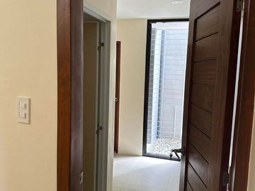 ELEGANT AND LUXURIOUS HOUSE IN CONSOLACION, CEBU