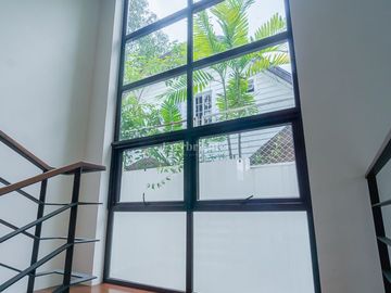 6BR House For Sale in Ayala Heights (near Vista Real Classica, Corinthian Gardens, White Plains, Tierra Pura, Xavierville Village, Tivoli Royale Subdi