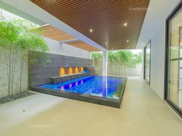 6BR House For Sale in Ayala Heights (near Vista Real Classica, Corinthian Gardens, White Plains, Tierra Pura, Xavierville Village, Tivoli Royale Subdi