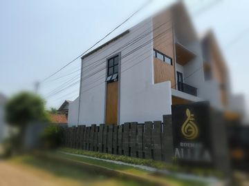 RUMAH DIJUAL DI MUSTIKA JAYA BEKASI, JUAL RUMAH DI MUSTIKASARI MURAH BEKASI TIMUR, PERUMAHAN 2 LANTAI GRAND BEKASI TIMUR SHM
