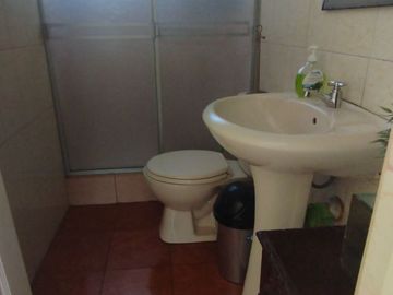 VENDO CASA 2 PISOS  + DEPARTAMENTO DUPLEX