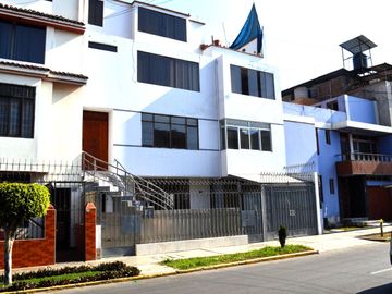VENDO CASA 2 PISOS  + DEPARTAMENTO DUPLEX