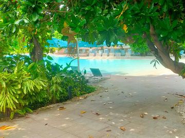 Studio Condo at Beach Resort For Sale in Mactan Lapu-Lapu Cebu