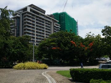 Studio Condo at Beach Resort For Sale in Mactan Lapu-Lapu Cebu