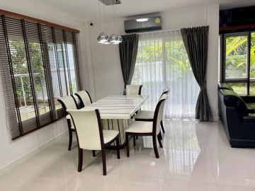 Luxurious house for sale in the Serene Lake project, Chiang Mai, Siwalee village of the Lank & House project