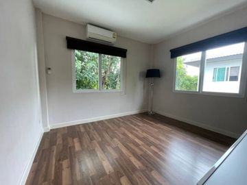 Luxurious house for sale in the Serene Lake project, Chiang Mai, Siwalee village of the Lank & House project