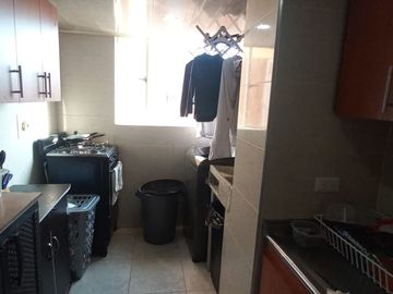 APARTAMENTO CONJUNTO RESIDENCIAL ATLANTA  ESQUINERO CUARTO PISO .