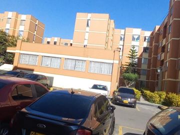 APARTAMENTO CONJUNTO RESIDENCIAL ATLANTA  ESQUINERO CUARTO PISO .