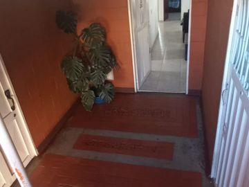 APARTAMENTO CONJUNTO RESIDENCIAL ATLANTA  ESQUINERO CUARTO PISO .