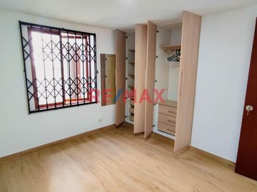 Venta De Hermoso Departamento Primer Piso Surco
