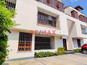 Venta De Hermoso Departamento Primer Piso Surco