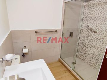 Venta De Hermoso Departamento Primer Piso Surco