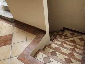 Casa con Local Comercial, 6 Recámaras, Fracc. La Providencia, Mineral de La Reforma, Hidalgo.