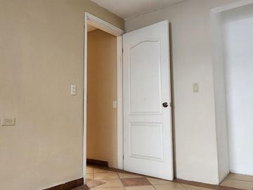Casa con Local Comercial, 6 Recámaras, Fracc. La Providencia, Mineral de La Reforma, Hidalgo.