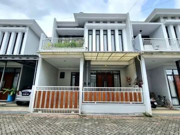 Rumah 2 Lantai Luas 70 Candi Mendut Sukarno Hatta Suhat Malang