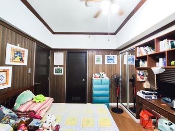 The Magnolia Residences | Four Bedroom 4BR Condominium for Sale - #6705