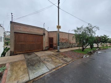 VENTA DE CASA EN CASUARINAS SUR - 500m²