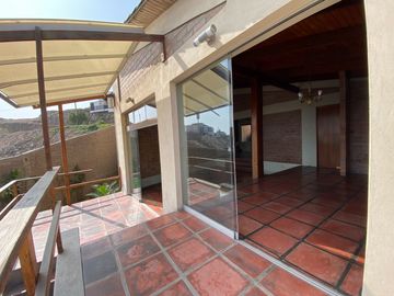 VENTA DE CASA EN CASUARINAS SUR - 500m²